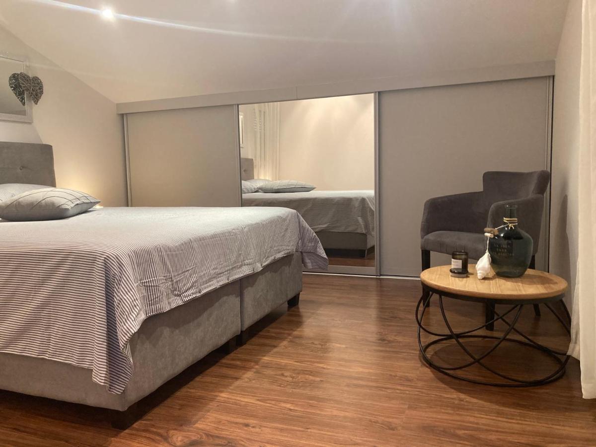 Acapella Apartment ซริกเวนิซา ภายนอก รูปภาพ