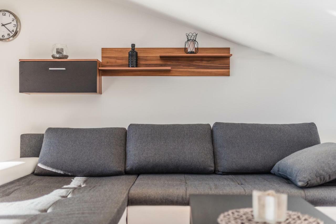 Acapella Apartment ซริกเวนิซา ภายนอก รูปภาพ